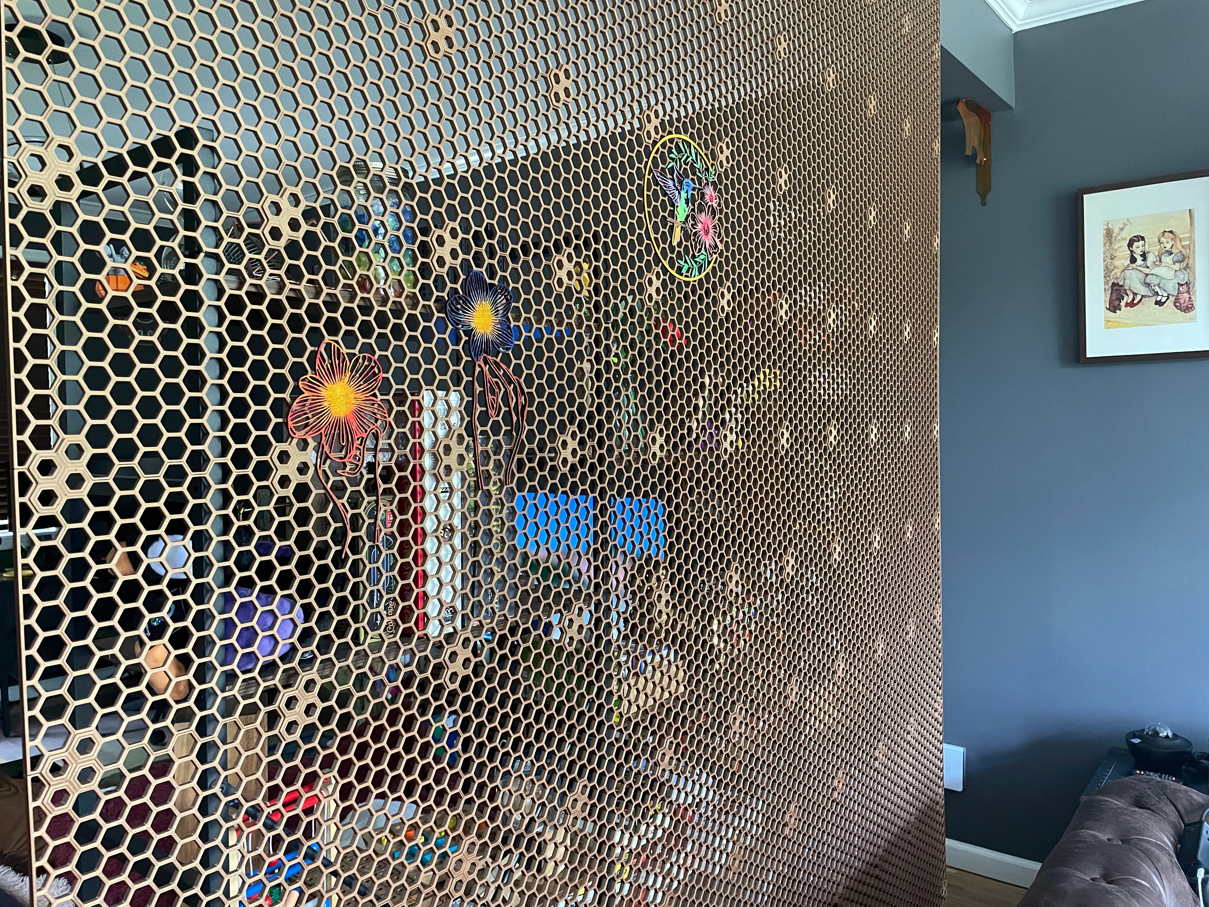 A 3D printed divider wall using Honeycomb Storage System.